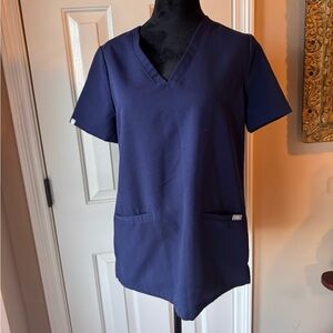 Figs Technical Collection Navy Top size small